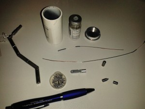 Industrielle und medizinische Strahlenquellen im Größenvergleich mit einem Kugelschreiber