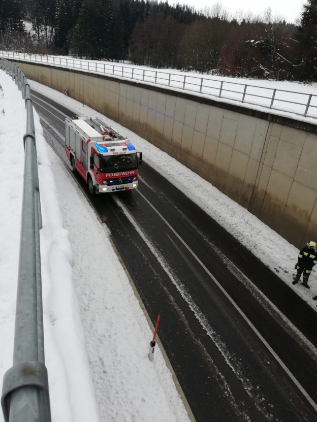 2019-01-06 - Überflutung_Unterführung_Stöfling_3